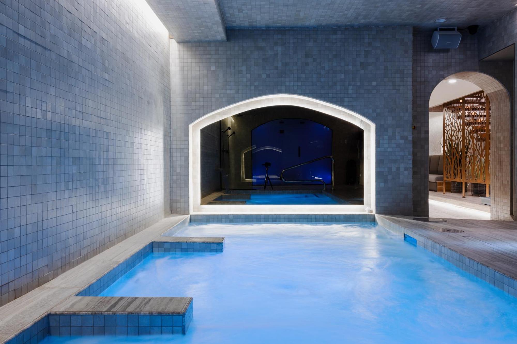 Hotel & Spa Carre Saint-Louis Montreal Exterior photo
